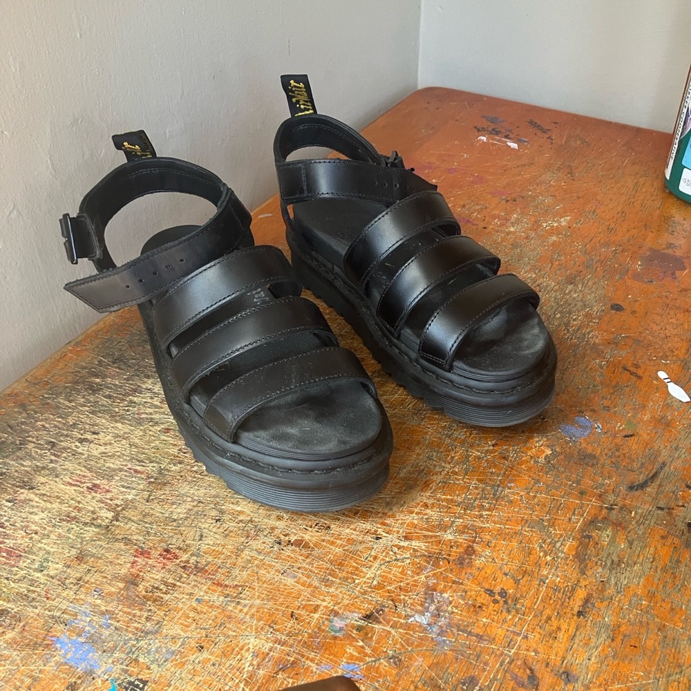 Dr Martens Blaire sandals
